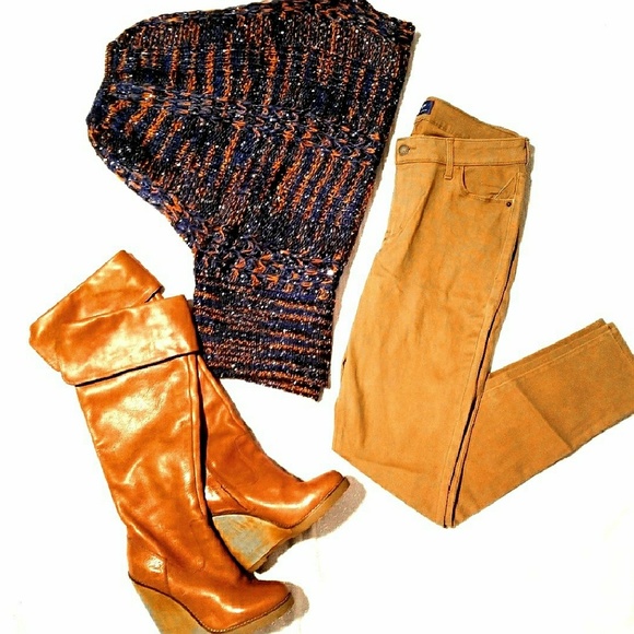 Arden B Sweater in Sparkle - Picture 2 of 3